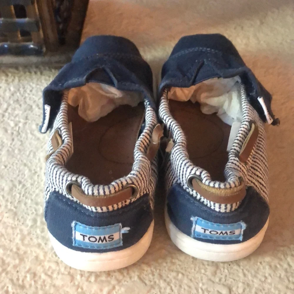 Toms toddler canvas slip on striped navy‎ shoes